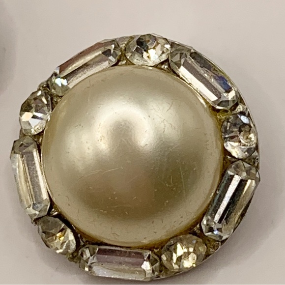 Coro vintage baguette rhinestone pearl round button dome sparkling earrings - Picture 10 of 15